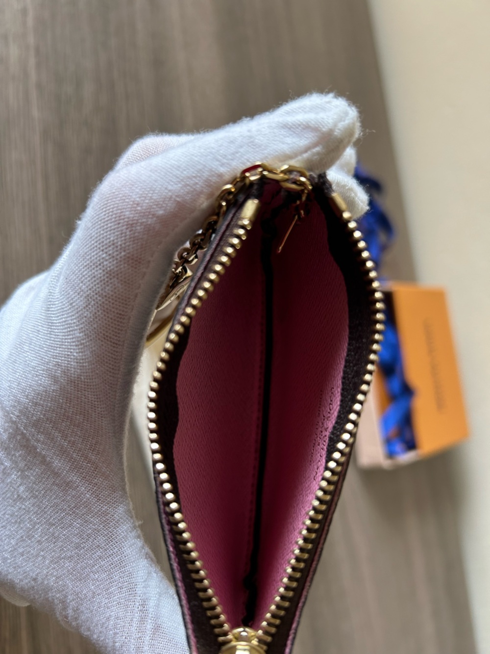 Louis Vuitton Vivienne Animation Key Cles Pouch- Paris LV boutique Place Vendôme - Picture 7 of 15